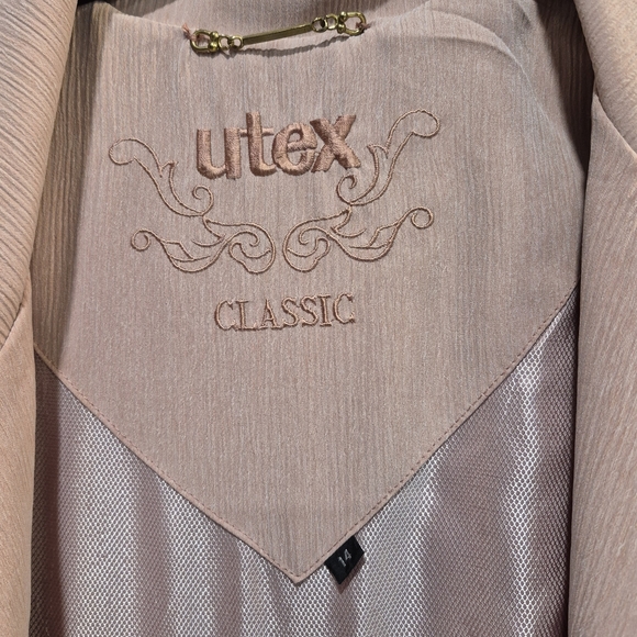 Utex Classic Dusty Pink Coat - Picture 7 of 14